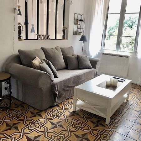 La Maison De Tonton Les Aires Екстериор снимка